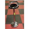 Image 1 : VINTAGE DELUXE ASHTRAY/STAND