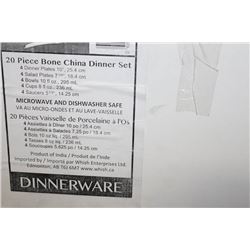 NEW 20 PIECE BONE CHINA DINNERWARE SET