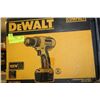 Image 1 : 12 DEWALT DC742KA CORDLESS DRILL