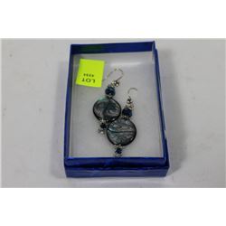 HAND CRAFTED SHELL & SAWORSKI CRYSTAL EARRING