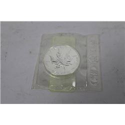 2004 1oz .9999 SILVER CANADIAN MAPLE LEAF SILVER