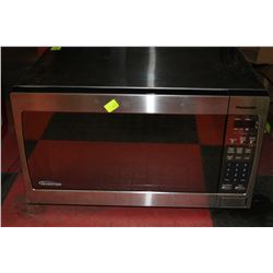 STAINLESS STEEL PANASONIC INVERTER MICROWAVE