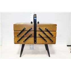 VINTAGE WOODEN SEWING BOX