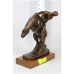 VINTAGE AUSTIN PROD SCULPTURE 1972