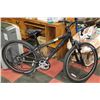 Image 1 : TREK LADIES 21 SPEED MOUNTAIN BIKE