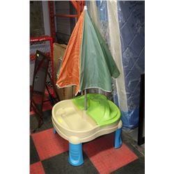 CHILDRENS PLAY CENTRE WITH UMBRELLA