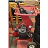Image 2 : TROY-BUILT JUNIOR TOMAHAWK WOOD CHIPPER