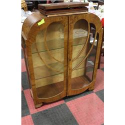 ANTIQUE WOODEN & GLASS CURIO CABINET