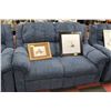 Image 3 : BLUE RECLINING LOVESEAT & 2 CHAIRS