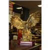 Image 1 : LARGE GOLD TONED POLYRESIN EAGLE