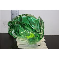 GREEN ART GLASS DISH