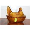Image 1 : MEDIUM SIZED AMBER GLASS HEN ON NEST