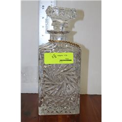 ESTATE GLASS DECANTER