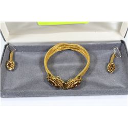 ESTATE BRACELET AND EARRING SET