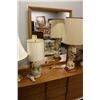 Image 4 : ESTATE TEAK DRESSER W MIRROR AND 5 DRAWER