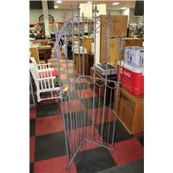 2PC WROUGHT IRON GATE