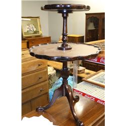 ESTATE 2 TIER END TABLE/PLANT STAND
