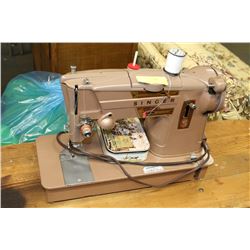 VINTAGE SINGER SEWING MACHINE
