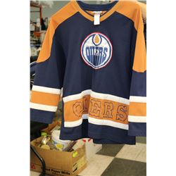 OILERS JERSEY - SIZE M 10-12