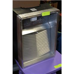 PAINT TRAY WITH INSERTS