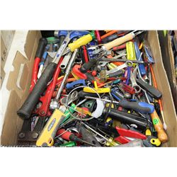 FLAT OF ASSORTED HAND TOOLS
