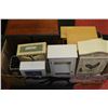 Image 1 : FLAT OF 8 JEWELLERY & STORAGE BOXES