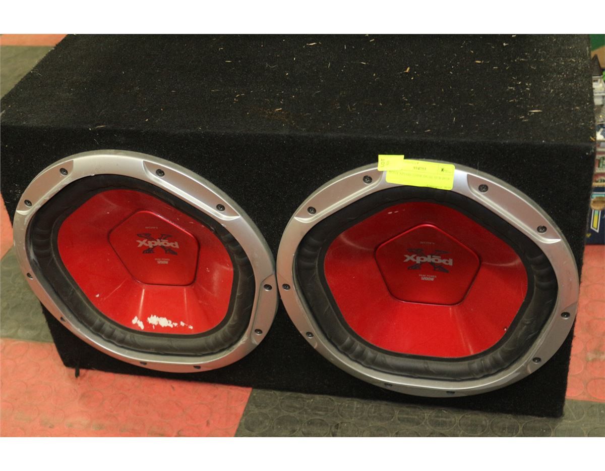 SONY XPLOD 1200W DUAL SUB BOX