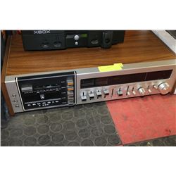 GRUNDIG 5850 AMP