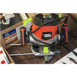 BLACK & DECKER ROUTER