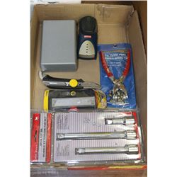 FLAT W/N,EW TOOLS - RYOBI STUD FINDER,