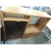 Image 1 : WOODEN ENTERTAINMENT CENTER