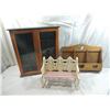 Image 2 : LOT 3 MISC DOLL FURNITURE & DISPLAY