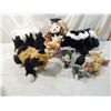 Image 1 : BOX LOT ASSORTED STUFFED ANIMALS