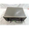 Image 3 : HARD CARRYING CASE WITH FOAM INTERIOR