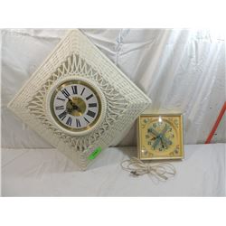 LOT 2 VINTAGE DECORATIVE WALL CLOCKS