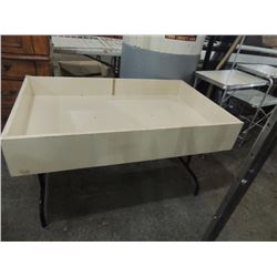 MERCHANDISE DUMP TABLE