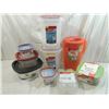 Image 2 : BOX LOT ASSORTED TUPPERWARE ITEMS