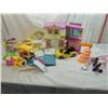 Image 1 : BOX LOT BARBIE PLAYSETS