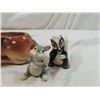 Image 2 : LOT 3 VINTAGE BAMBI PLANTER & FIGURES