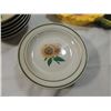 Image 2 : LOT 21 GIBSON SUNFLOWER DINNERWARE
