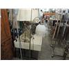 Image 1 : ELEGANT ANTIQUE STYLE FLOOR LAMP