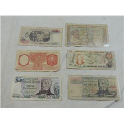 LOT 6 ASSORTED FOREIGN PAPER CURRENCY