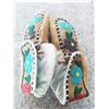Image 1 : Cree Beaded Moccasins