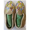 Image 1 : Cree Beaded Moccasins