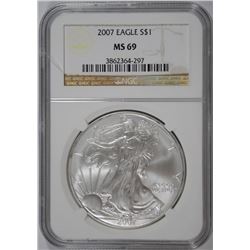 2007 SILVER AMERICAN EAGLE NGC MS-69 (CRACKED CASE)