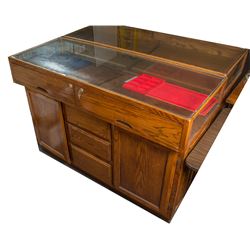 Large & Attractive Display Case
