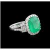 Image 2 : 18KT White Gold 7.02ct Emerald and Diamond Ring