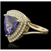 Image 2 : 14KT Yellow Gold 4.45ct Tanzanite and Diamond Ring