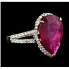 Image 2 : 14KT Yellow Gold 5.42ct Ruby and Diamond Ring