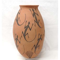 Large Mata Ortiz Lizard Jar by Irving Mora